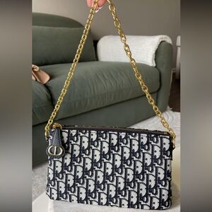 CHAIN BAG + Box